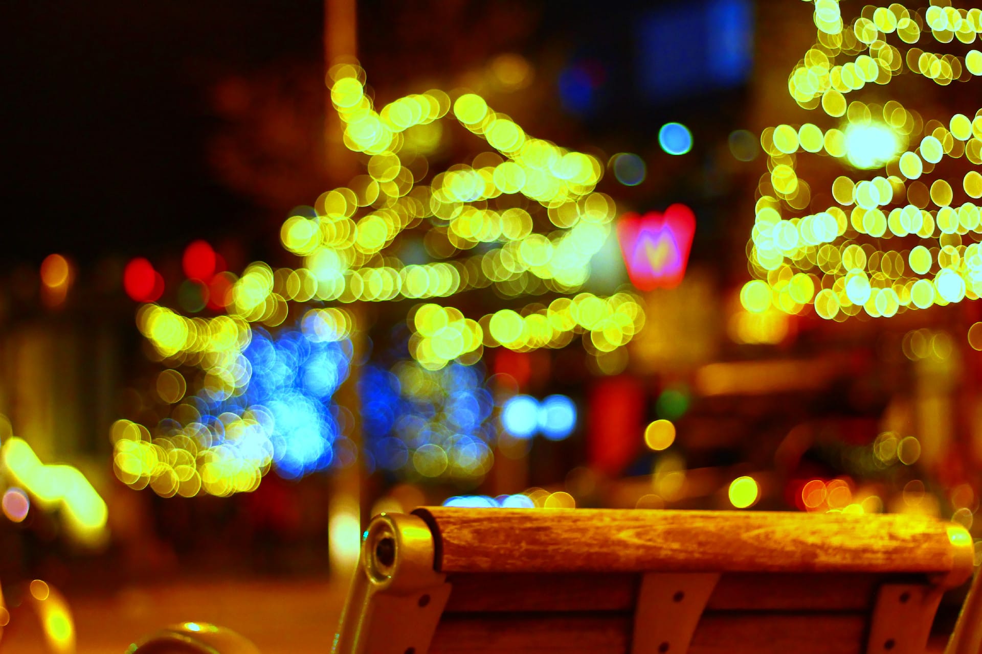 bench-on-2nd-street_9063008357_o