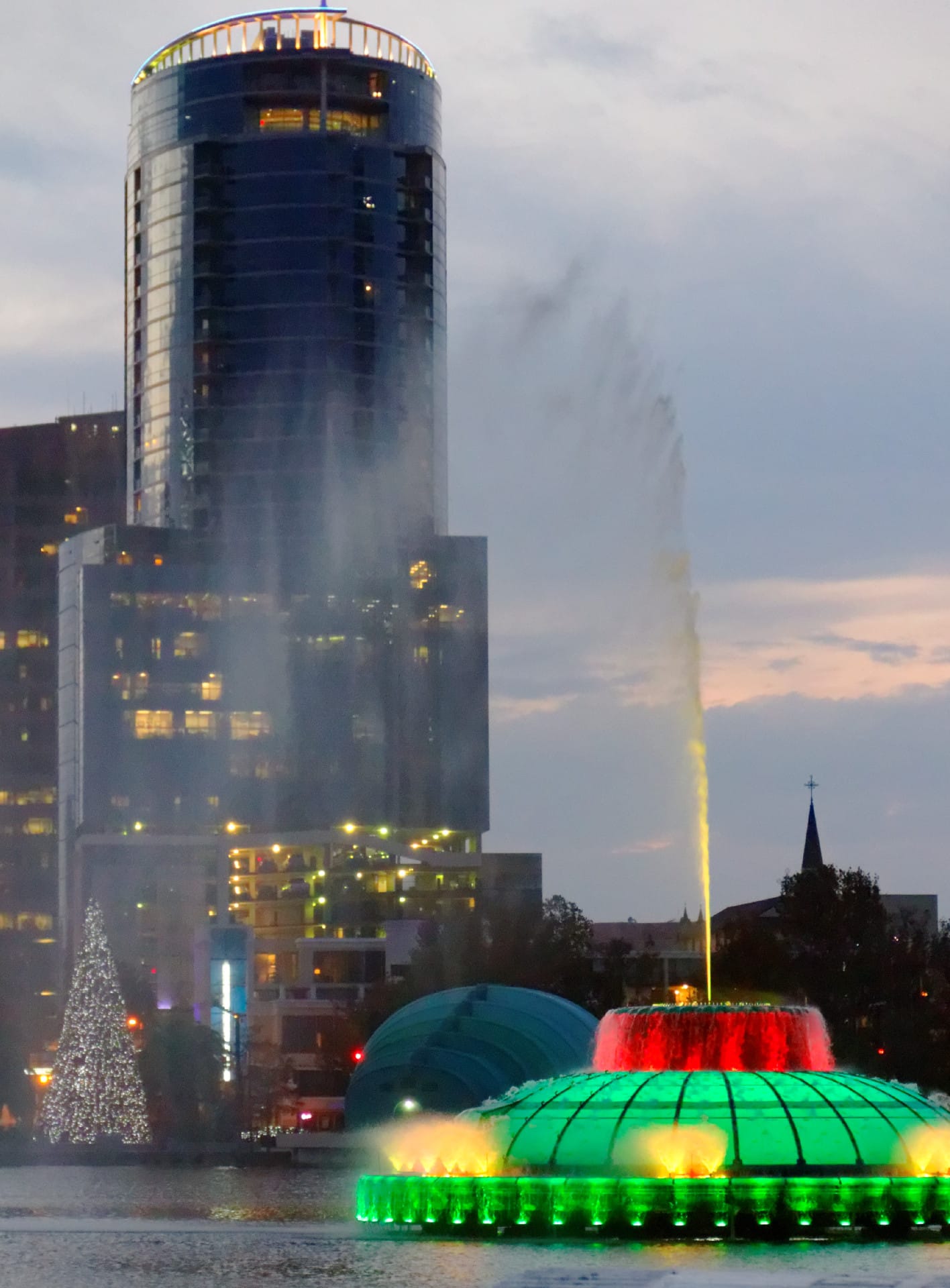 lake-eola-park-fountain-2_11638512586_o